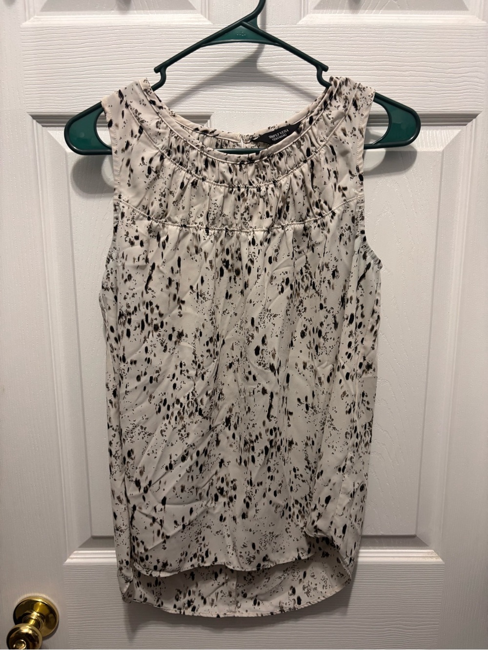 Simply Vera Vera Wang Cream Sleeveless Printed Blouse